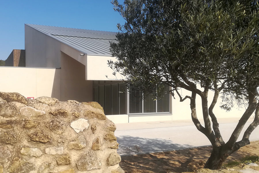 Leteissier Corriol - Agence d'architecture - Gymnase lycée Orange livré