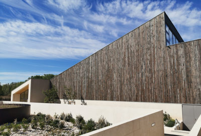 Leteissier Corriol - Agence d'architecture - Gymnase du lycée vitivinicole d’Orange nommé aux ADC Awards 2019