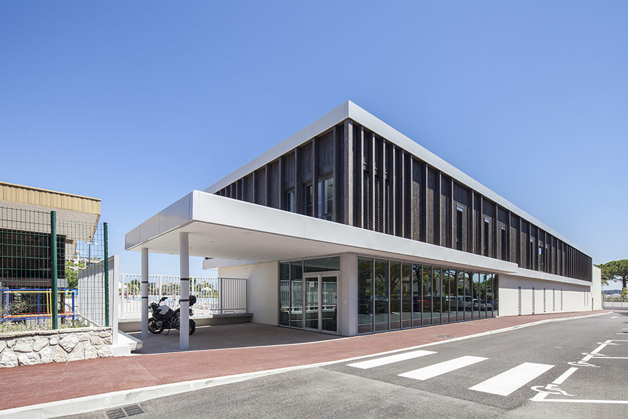 Leteissier Corriol - Agence d'architecture - Livraison stade nautique Antibes